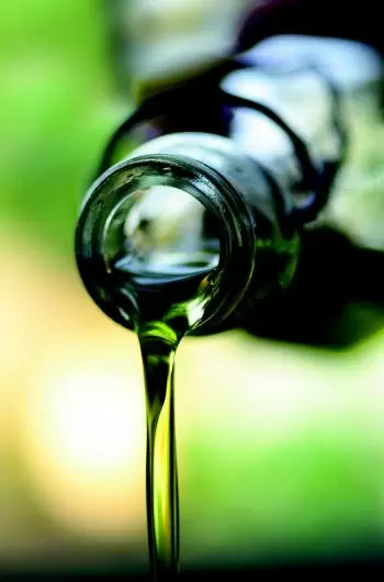 Dichte von Olivenöl und anderen Arten von Pflanzenölen