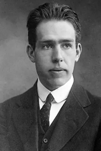 Eigenschaften des Bohr-Atommodells